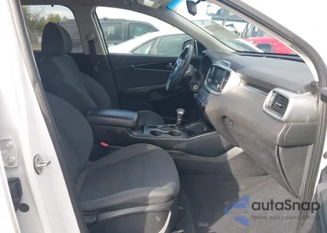 2019 Kia Sorento 2.4L Lx z USA, uszkodzony, nr VIN 5XYPG4A30KG504684